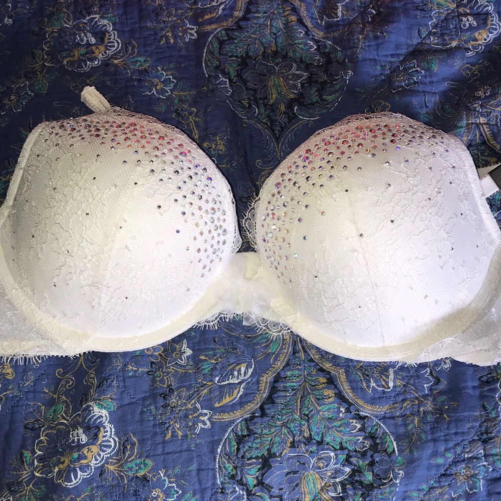 New Victoria’s Secret Bra